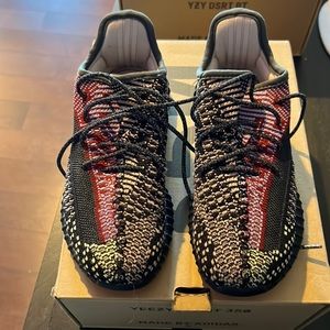 Authentic Yeezy Boost yechei size 1.5 great condition with box